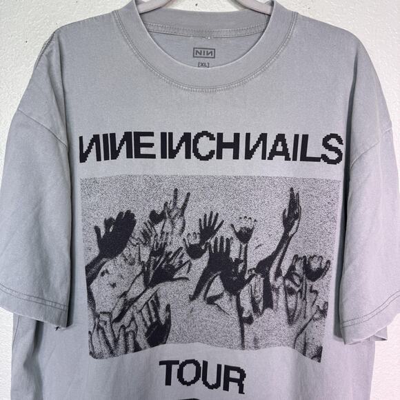 Nine Inch Nails Peel It Back Tour Shirt Mens XL 2025 Concert Merch Graphic Tee - Picture 5 of 12